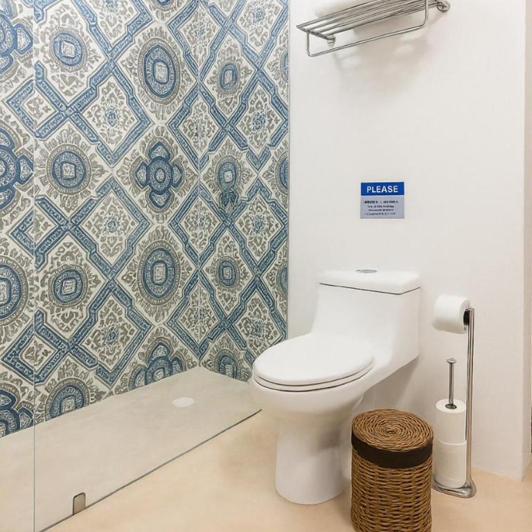 Centro Oasis with Pool, Garden, Terrace & Rooftop - Four-Bedroom House - 14