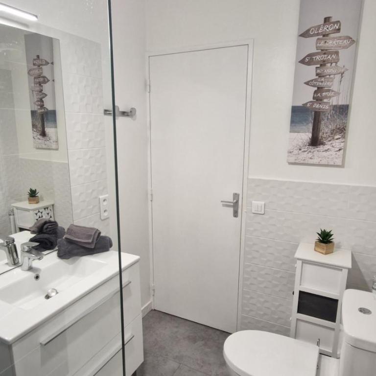 Royan - STUDIO LUMINEUX au calme - 30m de la PLAGE - Quartier du PARC - Appartamento Monolocale - 17