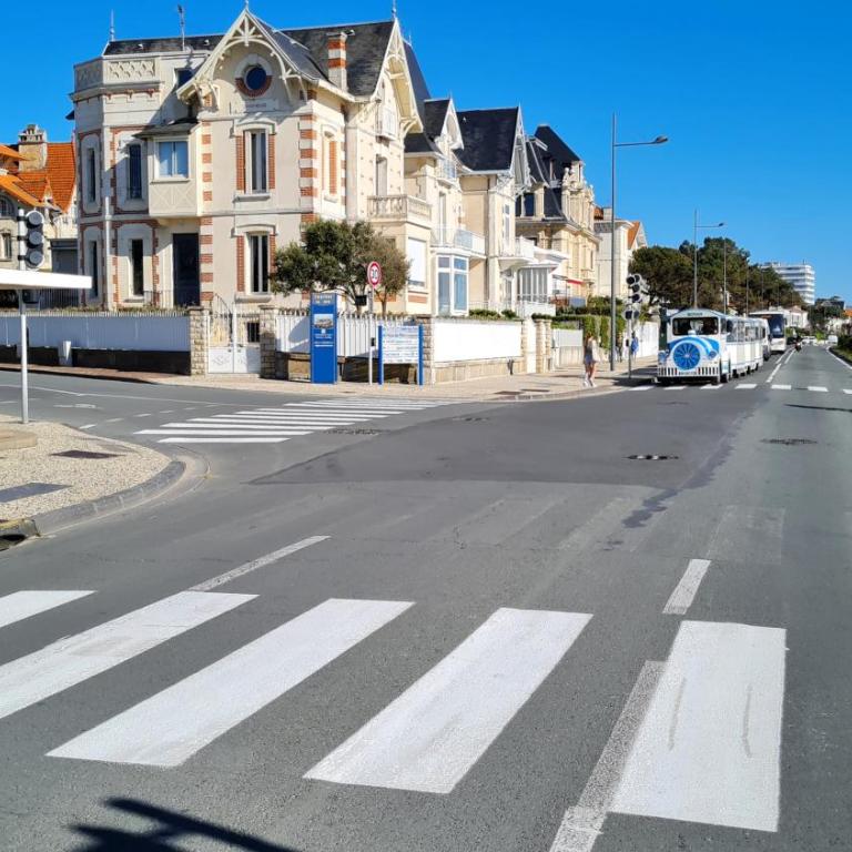Royan - STUDIO LUMINEUX au calme - 30m de la PLAGE - Quartier du PARC - Appartamento Monolocale - 22