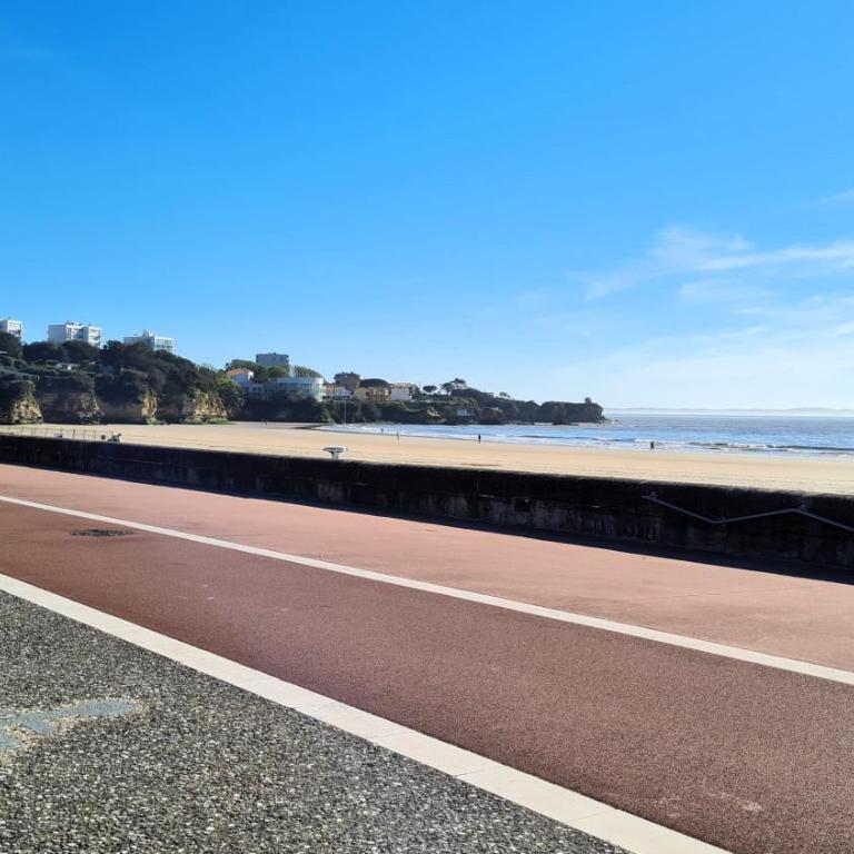 Royan - STUDIO LUMINEUX au calme - 30m de la PLAGE - Quartier du PARC - Appartamento Monolocale - 23