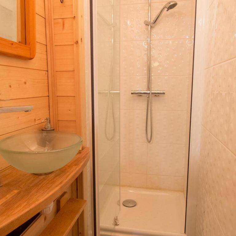 Appartement lumineux au centre de Méribel avec balcon et Wi-Fi - Appartement 2 Chambres - 12
