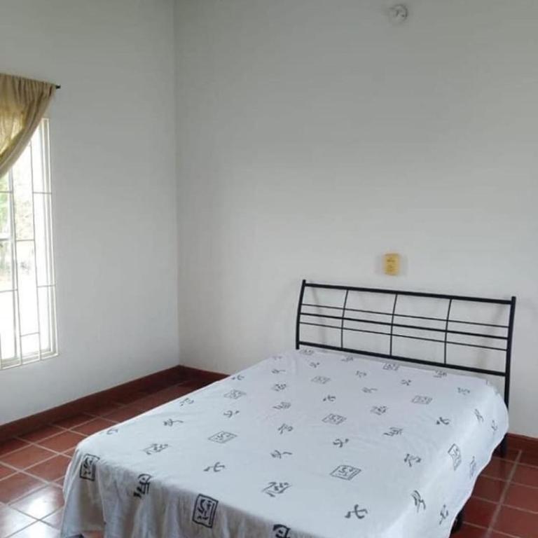 Casa en Condominio con Piscina - One-Bedroom House - 4