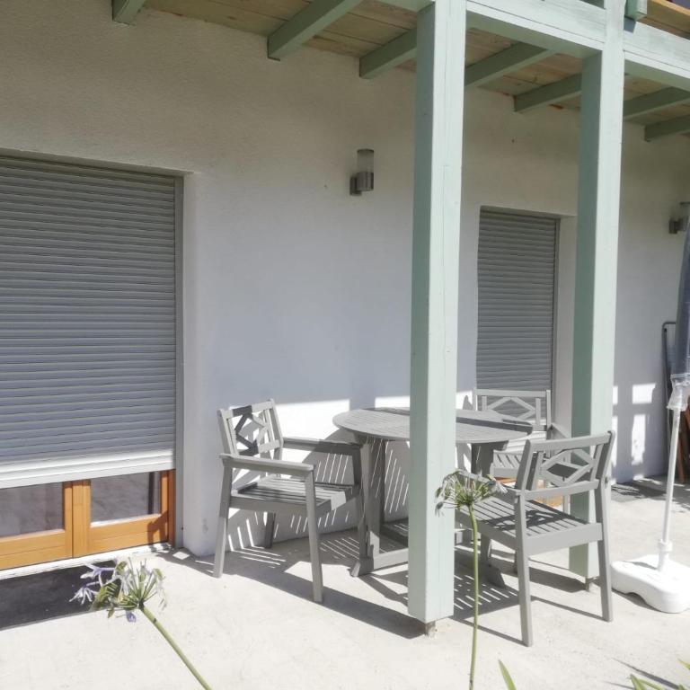 Erlhofer Apartments - Apartment mit 2 Schlafzimmern und Terrasse - 9