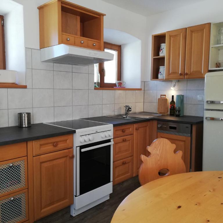 Erlhofer Apartments - Apartment mit 2 Schlafzimmern und Terrasse - 11