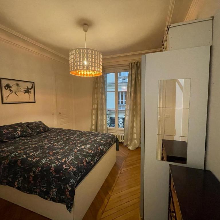 Grand Appartement à 2 pas des Champs Elysées - Appartement 3 Chambres - 3