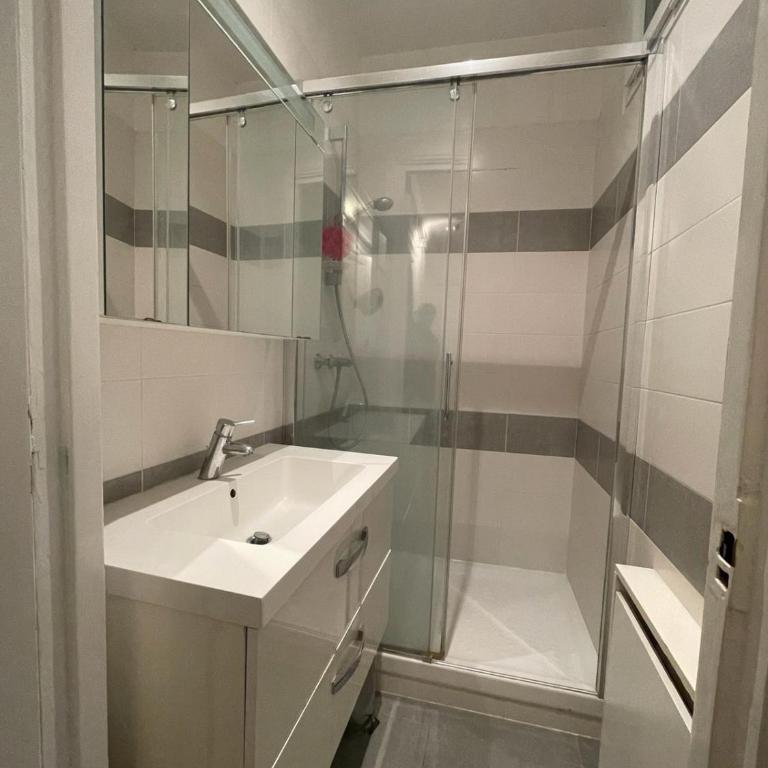 Grand Appartement à 2 pas des Champs Elysées - Appartement 3 Chambres - 6