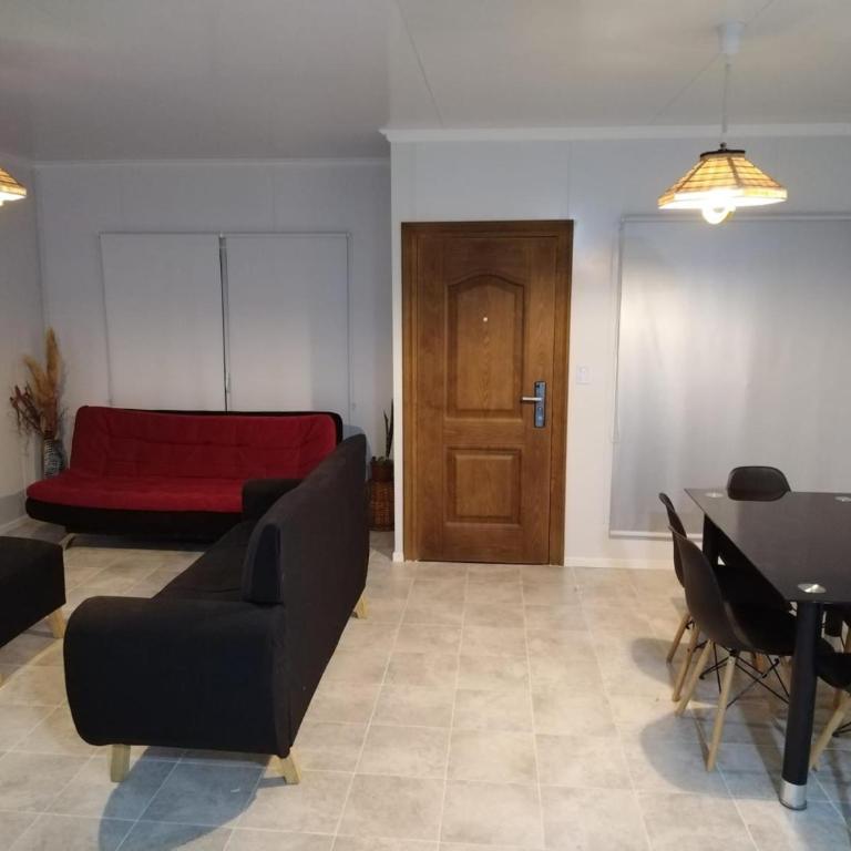 Casa con Barbacoa en ALtos de San Carlos Colonia del Sacramento - Three-Bedroom House - 11