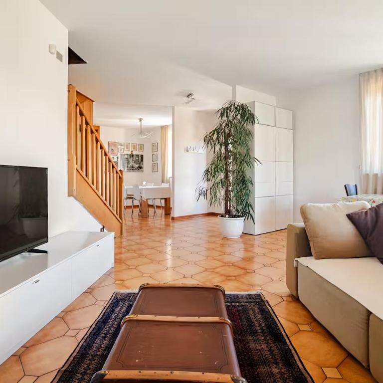 Summer Escape in Luino - Villa con 3 Camere da Letto - 10