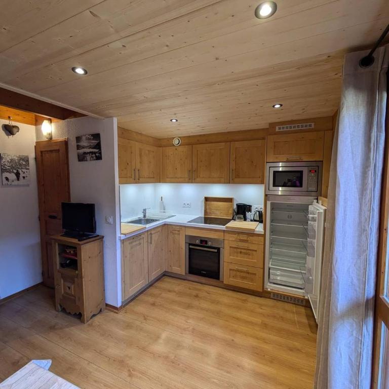 Charmant triplex 6 pers. à 50m des pistes à Arêches-Beaufort - Appartement 1 Chambre - 5