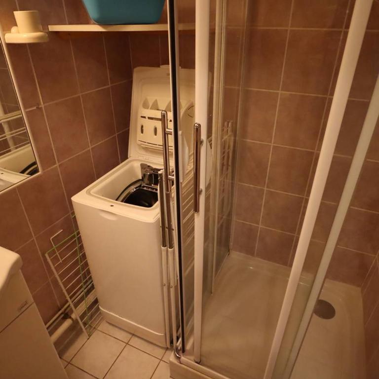 Appartement fonctionnel 4-6 pers avec piscine, TV, lave-vaisselle et balcon à Arêches-Beaufort - Appartement 1 Chambre - 8