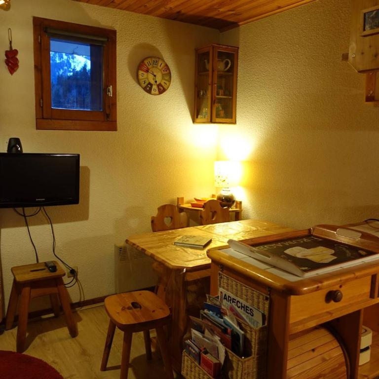 Appartement cosy pour 4-5 personnes, centre village, proche pistes, ascenseur, bien équipé - Appartement 1 Chambre - 13