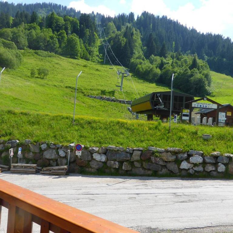 Petit cocon 2* au pied des pistes, 4/5 pers., parking, wifi, animaux admis, Arêches-Beaufort - Studio - 14