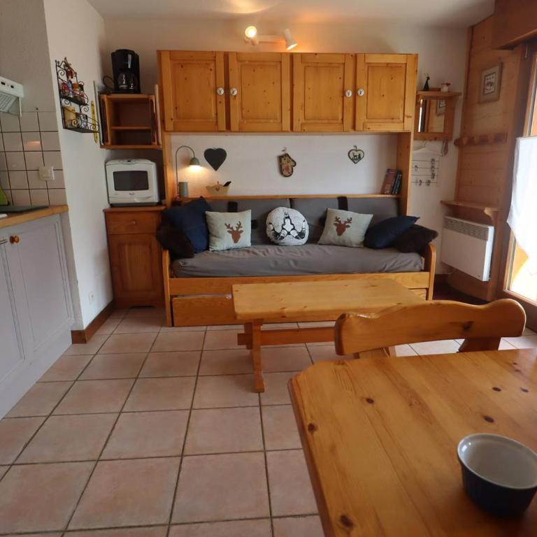 Appartement au pied des pistes, terrasse, calme, 4 pers, Arêches-Beaufort - Apartment mit 1 Schlafzimmer - 1