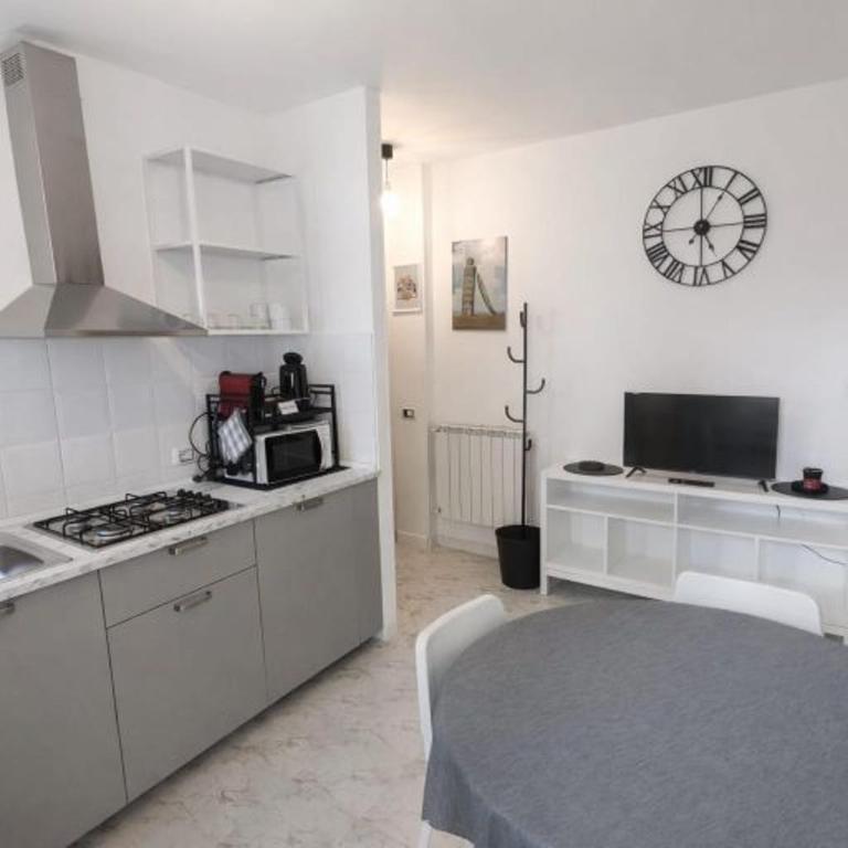 La Casa di Enry - One-Bedroom Apartment - 7