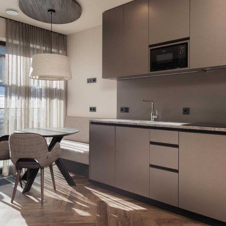 Suitehouse, Premium Apartments, Pools & Spa in Dolomites - by Familiaris - Suite - 5