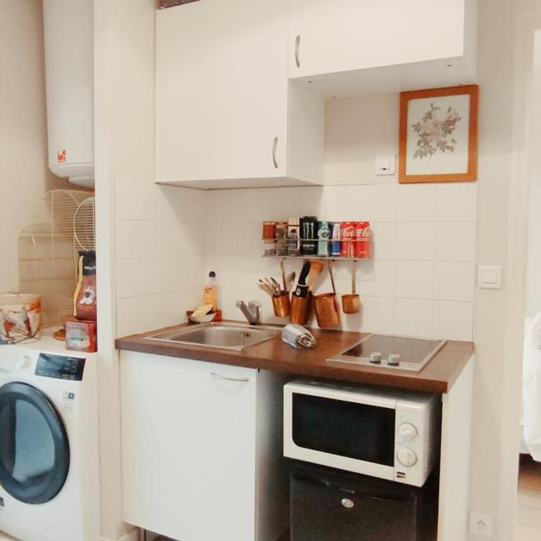 PARIS AUTHENTIC HOUSE Small, bright and calm studio - Studio - 26