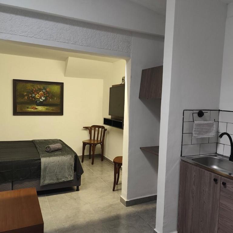Comuna 13 Apartamentos - Apartamento de 1 dormitorio - 1