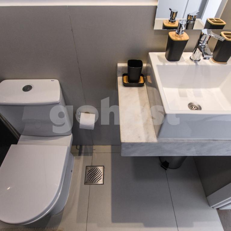 2 BR apt 2 min from Shopping del Sol & La Galería - Apartment - 18