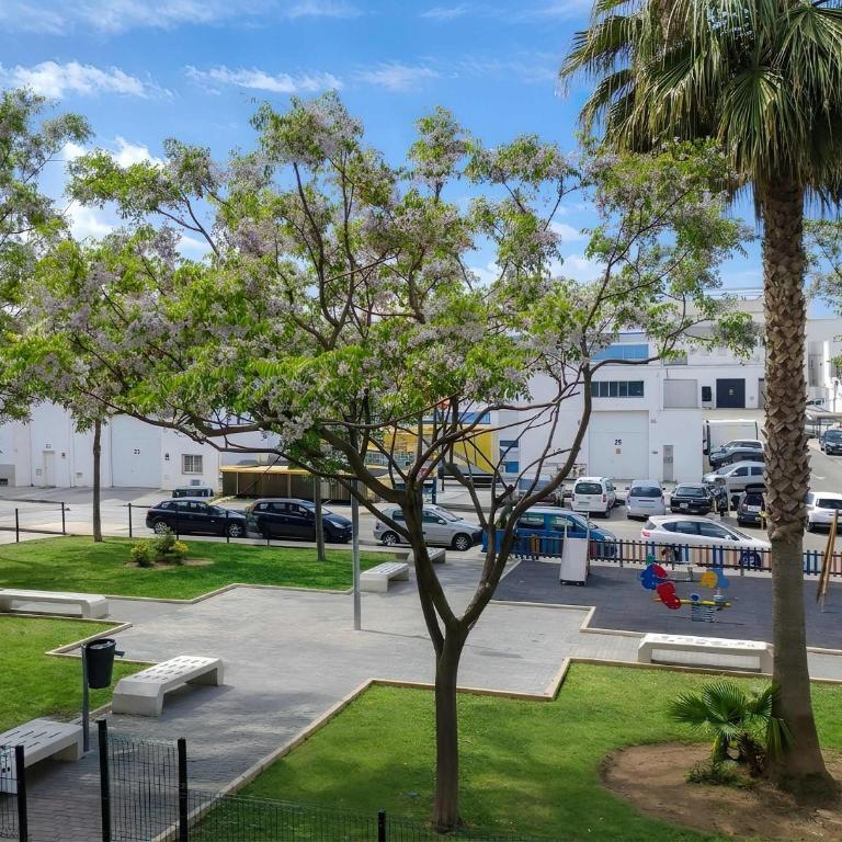 Apartamento en Conil de la Frontera ubicado en en una zona tranquila y muy bien situada para disfrutar del pueblo y de la playa sin necesidad de coche SOLO PARA FAMILIAS Y PAREJAS - Apartamento - 9