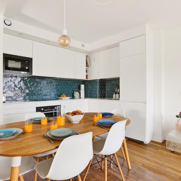Bright & Quiet 3BR with Balconies in Paris 11th - Apartamento de 3 dormitorios - 10