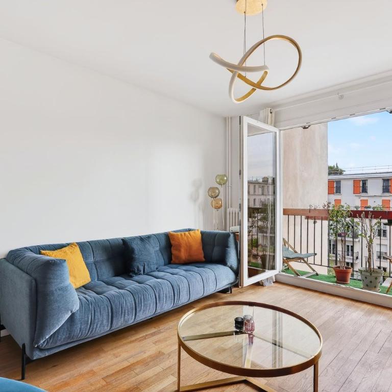 Bright & Quiet 3BR with Balconies in Paris 11th - Apartamento de 3 dormitorios - 1