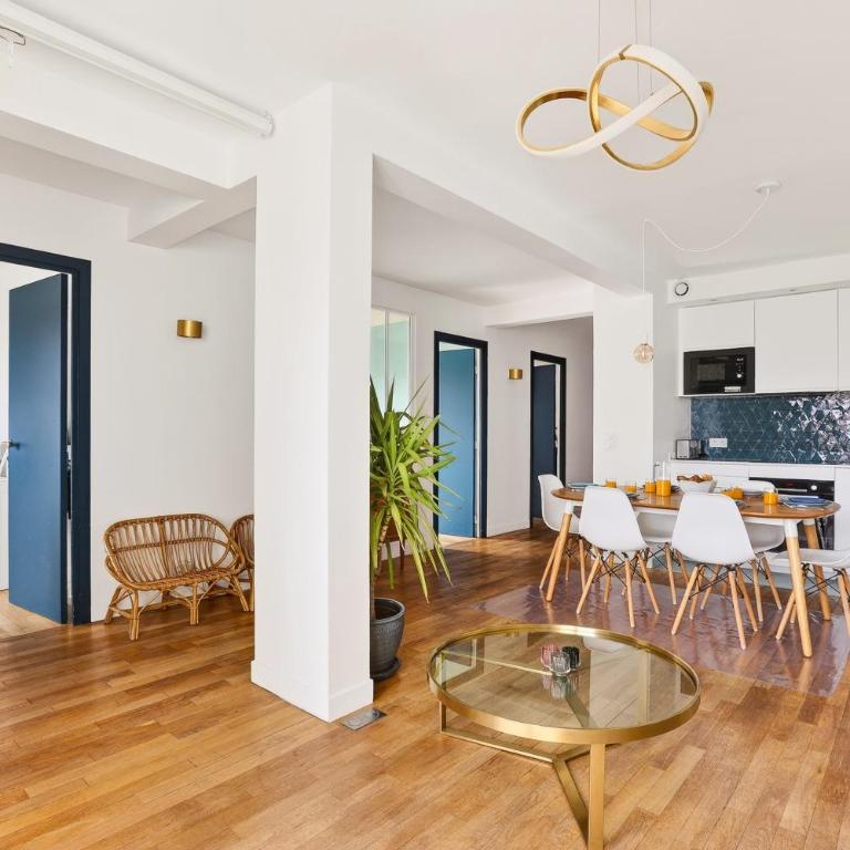 Bright & Quiet 3BR with Balconies in Paris 11th - Apartamento de 3 dormitorios - 11