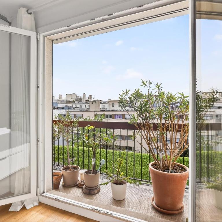 Bright & Quiet 3BR with Balconies in Paris 11th - Apartamento de 3 dormitorios - 13