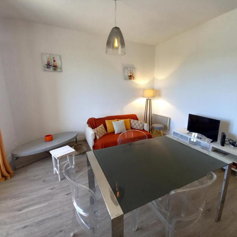 Royan - VUE MAGIQUE pour cet APPARTEMENT au 1er étage - Résidence du Golf - Apartamento de 1 dormitorio con vistas al mar - 3