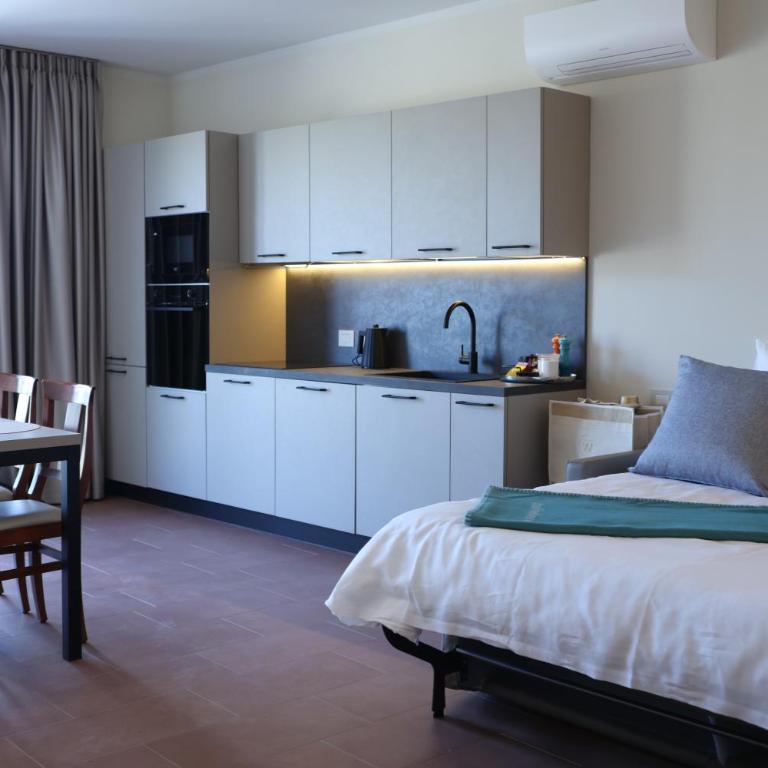 WANDERLUST OASI, COUNTRYSIDE APARTMENTS - Bardolino, Lago di Garda - Verona - Studio Apartment - 4