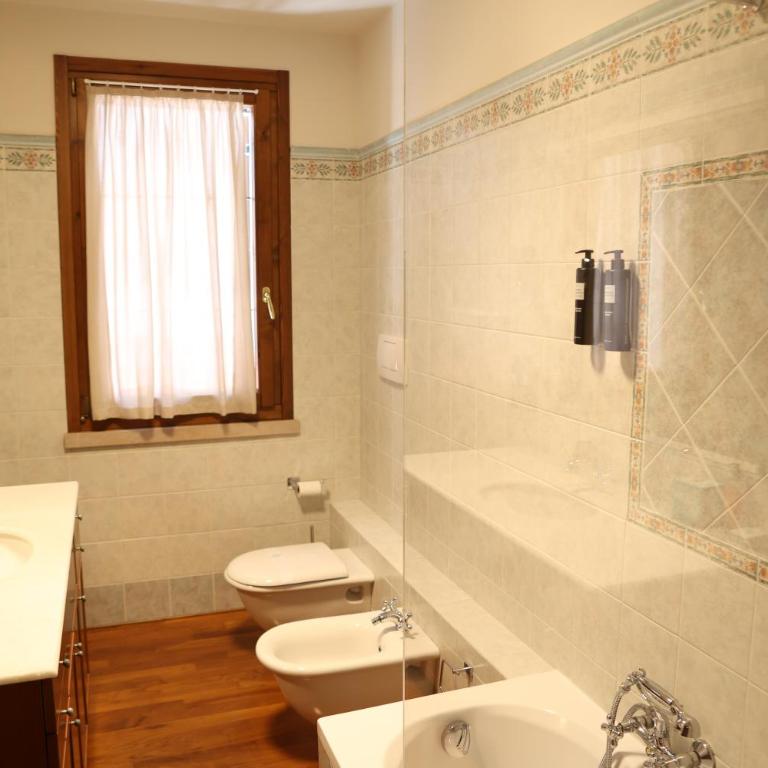 WANDERLUST OASI, COUNTRYSIDE APARTMENTS - Bardolino, Lago di Garda - Verona - Two-Bedroom Apartment with Balcony and Terrace - 2