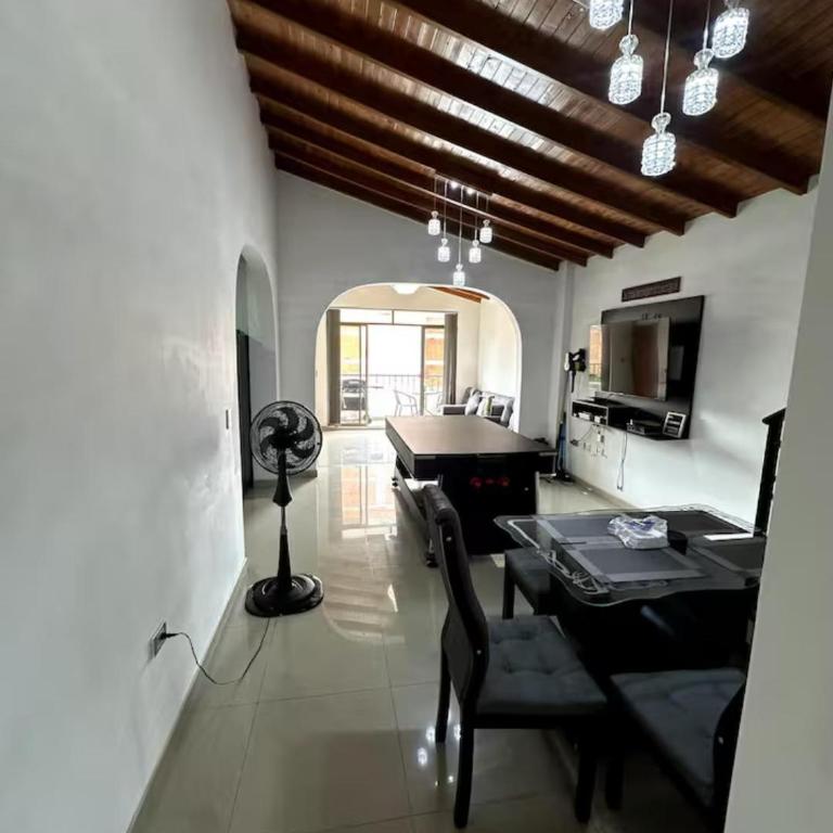 Ático Laureles - Habitación Doble con baño privado - 2