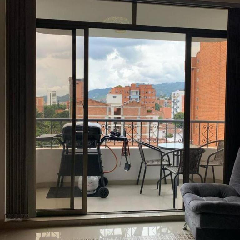 Ático Laureles - Habitación Doble con baño privado - 12