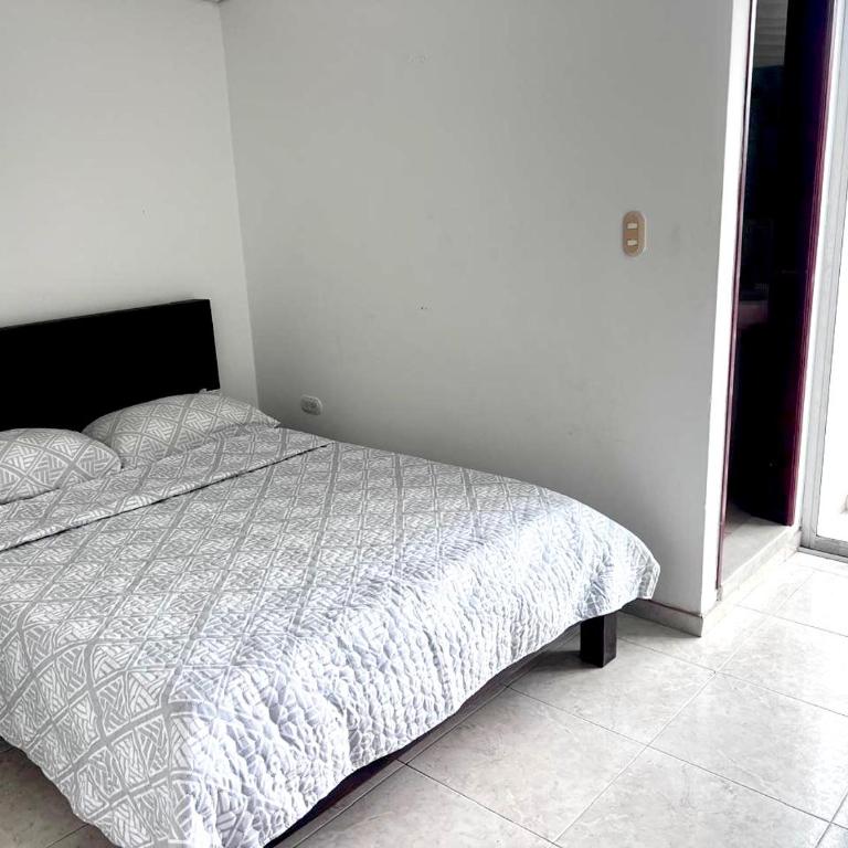 Hotel el Portal de los Ángeles - Habitación Doble con balcón - 6