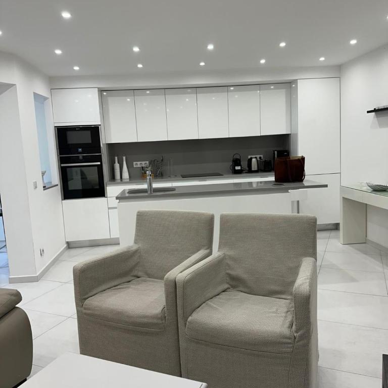 Hôtel de Provence - Raphael Apartment - Located 100 meters from the hotel - 4