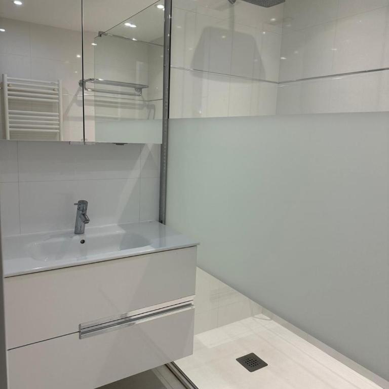 Hôtel de Provence - Raphael Apartment - Located 100 meters from the hotel - 5
