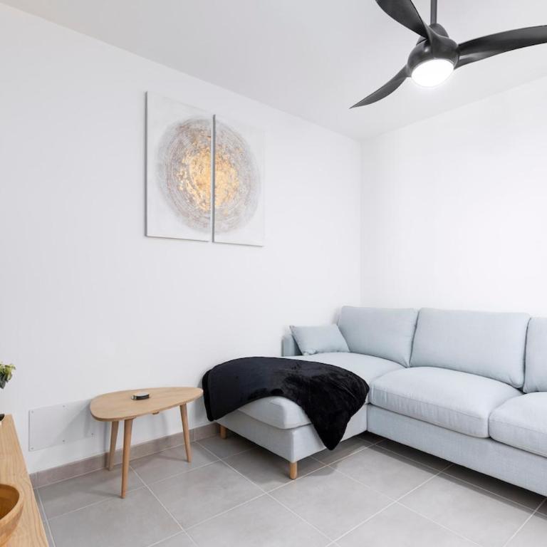 Stunning central apartment - One-Bedroom Apartment - 8