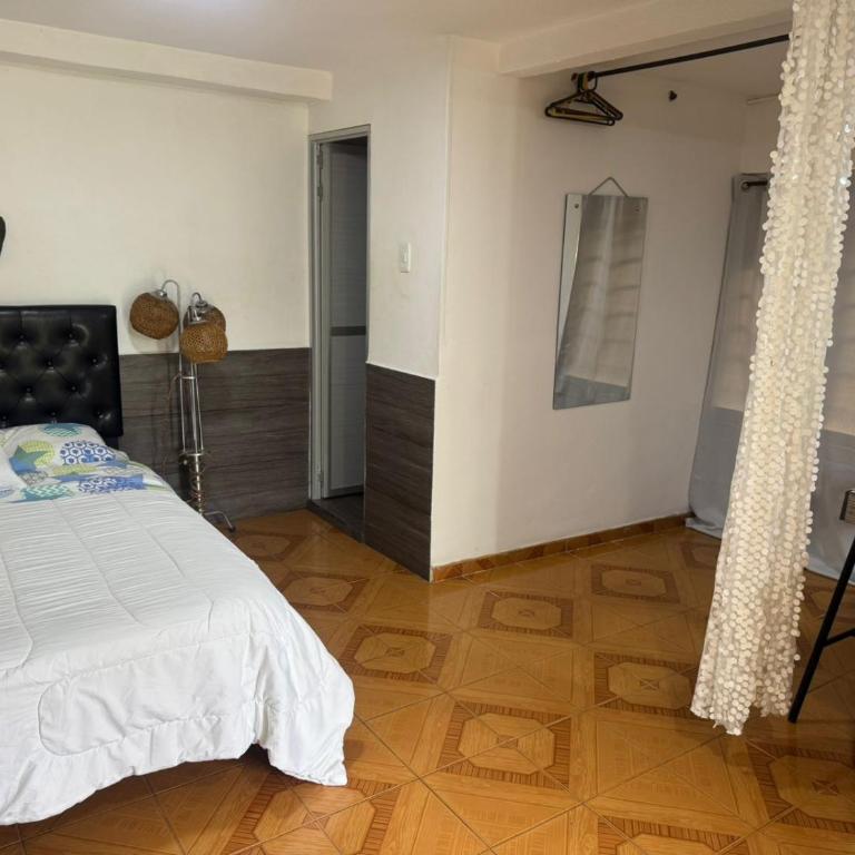 Casa Rosas - One-Bedroom Apartment - 5