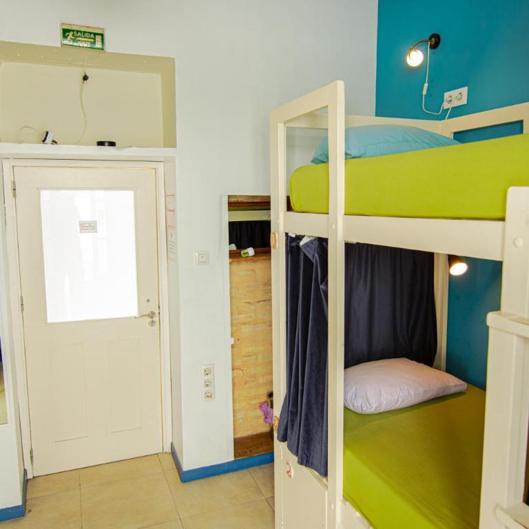 Casa Caracol - Cama en habitación compartida mixta de 4 camas con baño privado externo - 7