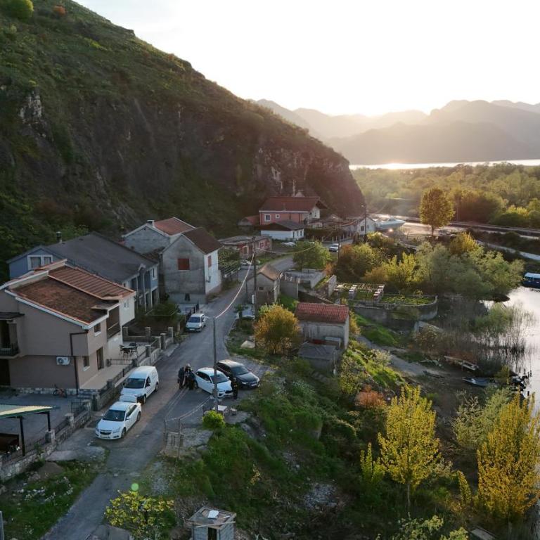Luxury House Petrovic - Vranjina Skadar Lake - Three-Bedroom Villa - 6