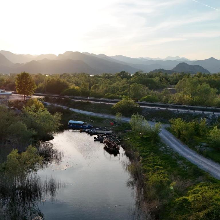 Luxury House Petrovic - Vranjina Skadar Lake - Three-Bedroom Villa - 3