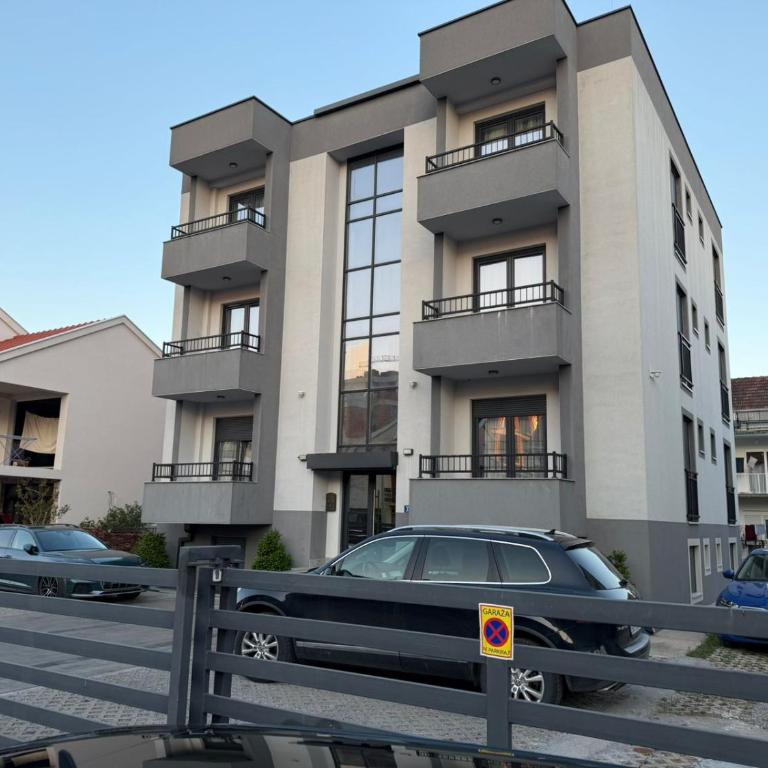 ES Apartments Podgorica - Apartman sa 2 Spavaće Sobe - 1