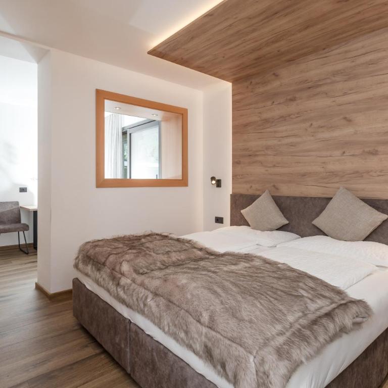 Aparthotel Familiaris - Family Apartments - Pools & Spa in Dolomites - Monolocale con Vista Montagna - 2