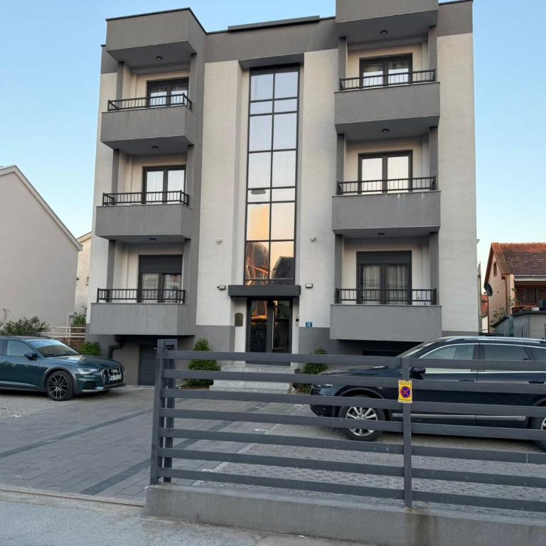 City Nest Podgorica with Free Parking - One-Bedroom Apartment - 1