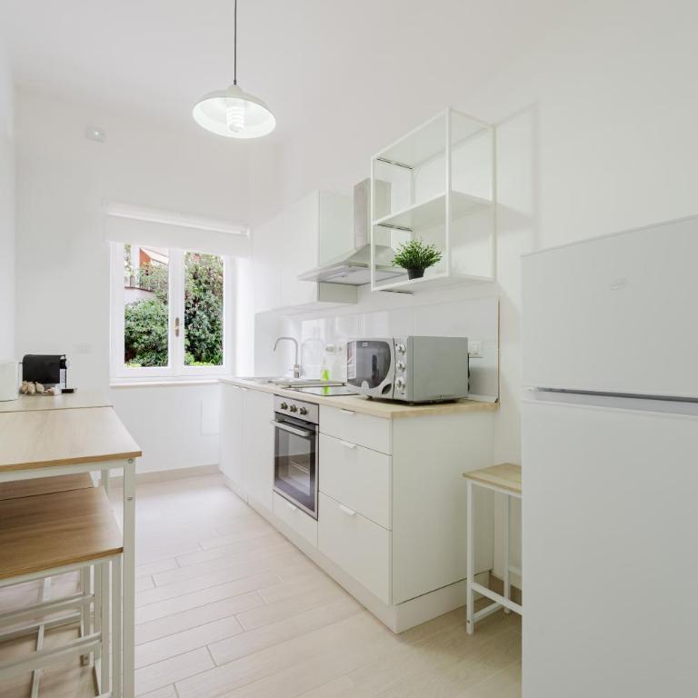 Savorelli 2 Bedroom - Private Parking - a 10 minuti dalle metro A - Appartamento con 2 Camere da Letto - 30