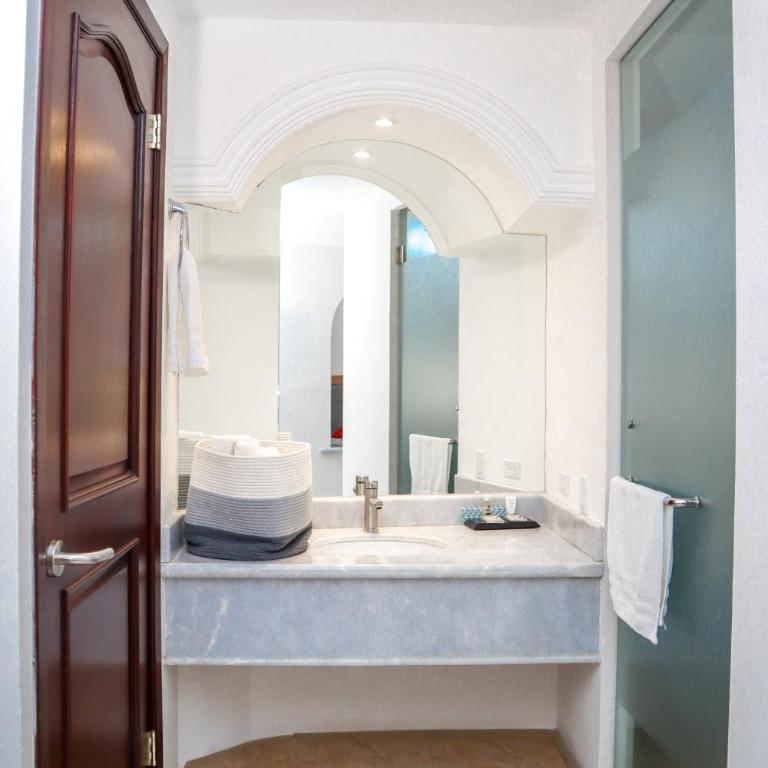 Hotel Boutique Plaza Doradas - Budget Twin Room - 3