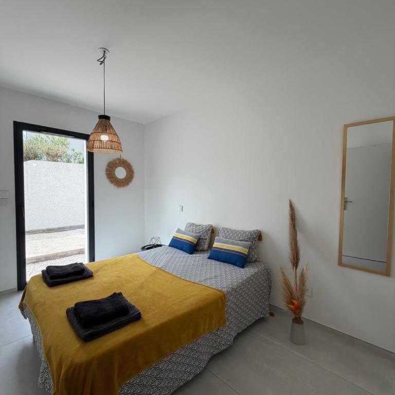 Villa spacieuse piscine 350 m de la plage - Three-Bedroom Villa - 32