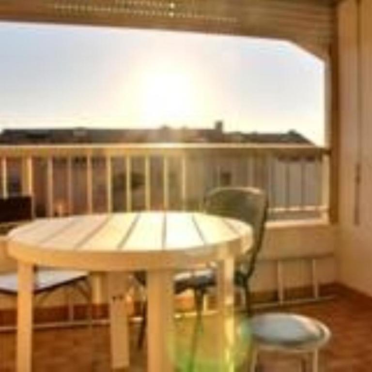 PIN ROLLAND Les Farigoules - Apartamento de 2 dormitorios - 1