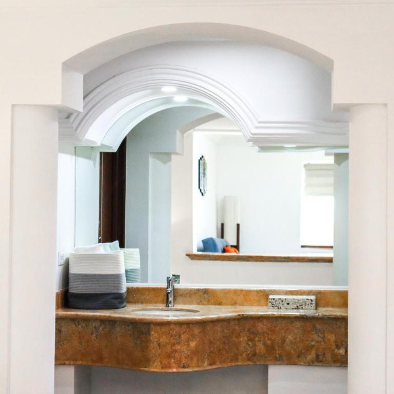 Hotel Boutique Plaza Doradas - Deluxe King Studio - 2