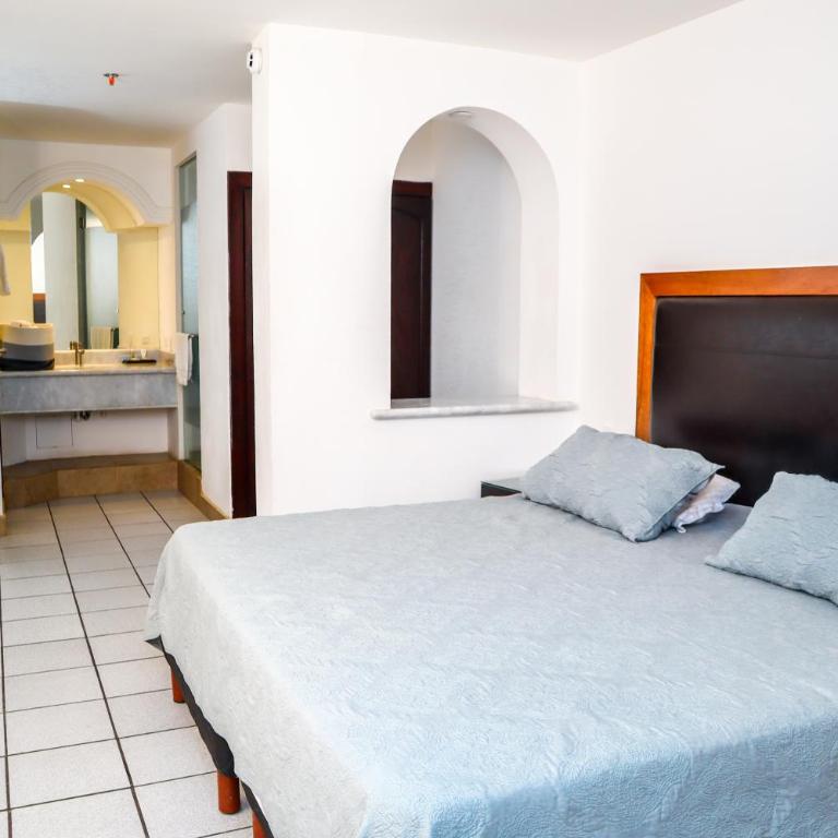 Hotel Boutique Plaza Doradas - King Room - 3