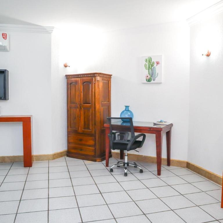 Hotel Boutique Plaza Doradas - King Suite - 3